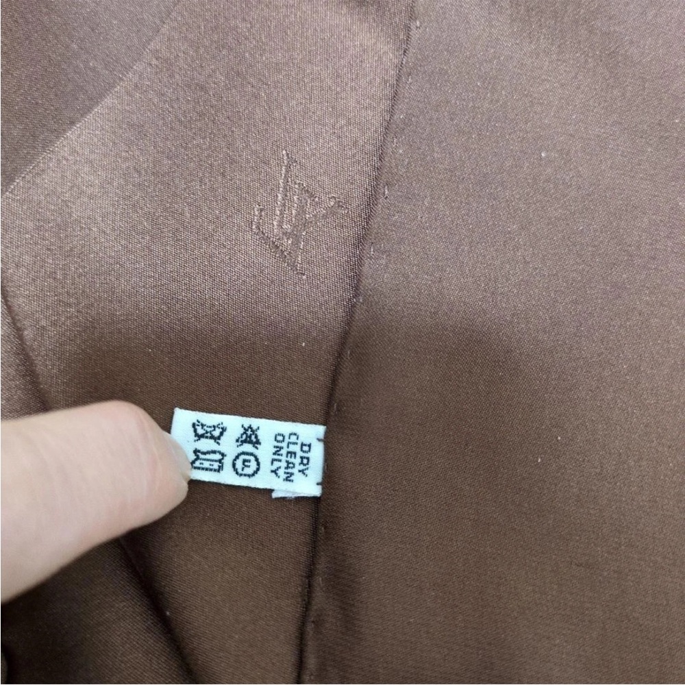 Louis Vuitton Chocolate Monogram Scarf - Picture 12 of 13